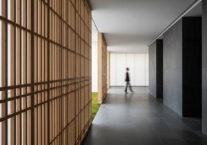 Vue d'ensemble d'une stratégie efficace pour l'accompagnement au changement IA au sein d'une organisation moderne.