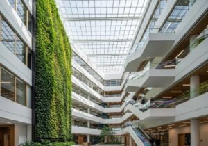 L'analyse contractuelle avec l'IA transforme la gestion de documents juridiques complexes grâce à la technologie.