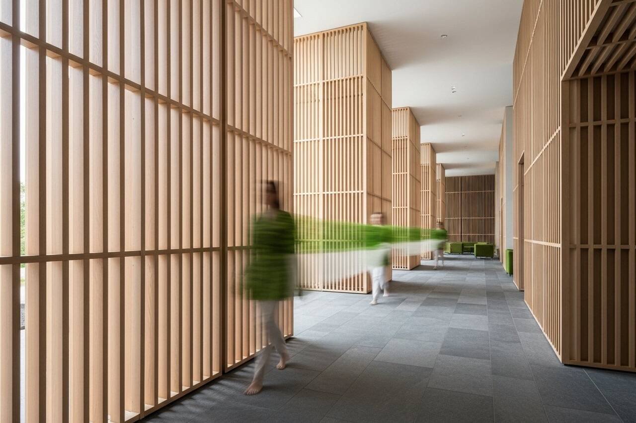 Vue d'ensemble d'une interface de gestion moderne où un copilote RH d'entreprise centralise les informations clés.