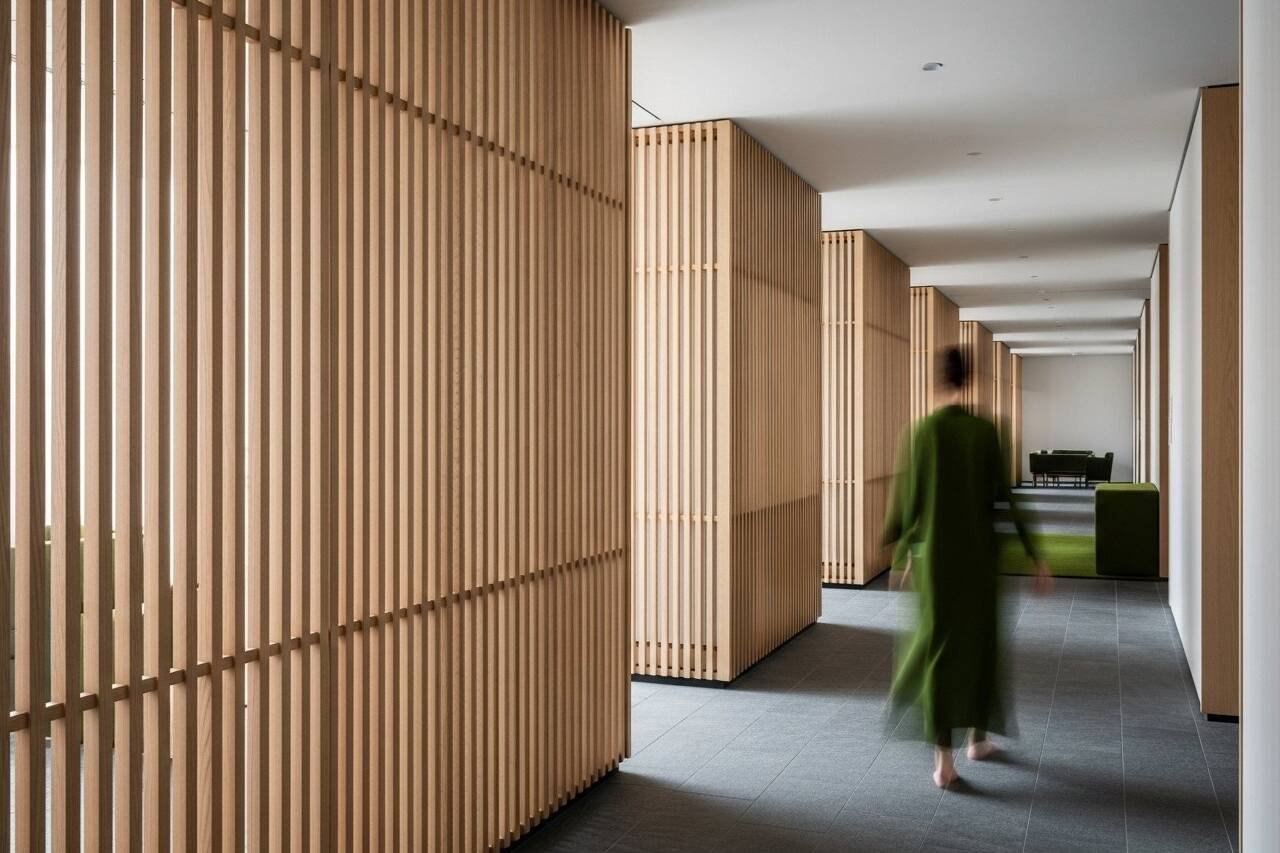 L'IA pour la conformité Omnisian pour automatiser votre veille et faciliter vos audits. 2 Vue d'ensemble conceptuelle montrant comment l'IA pour la conformité structure les données pour simplifier les audits.