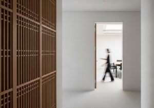 Une vision stratégique montrant les avantages d'intégrer l'IA dans une PME pour la croissance et l'innovation.