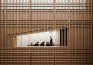 Un graphique illustrant comment bâtir une base de connaissance pour une IA est la première étape vers des réponses pertinentes.