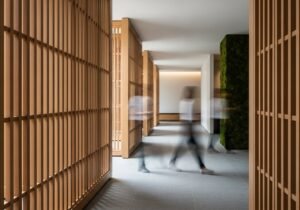 Vue d'ensemble schématique du rôle de l'IA pour l'analyse de la conformité des documents dans la gestion des risques.