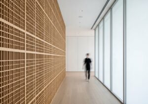 Illustration conceptuelle montrant l'efficacité de l'IA pour la recherche de jurisprudence pertinente dans le domaine juridique.