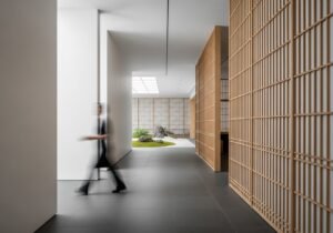 Comprendre le fonctionnement d'un orchestrateur cognitif est essentiel pour dépasser les limites actuelles des modèles.