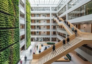 L'intégration d'un orchestrateur d'IA structure et fiabilise les différents modèles au sein de l'entreprise.