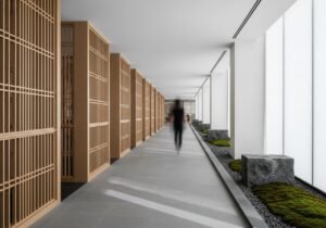 Le pattern retry intelligent d'une IA assure la fiabilité des systèmes d'entreprise complexes.