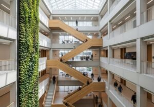 Une architecture cloud-native pour l'IA offre l'élasticité nécessaire aux entreprises modernes.